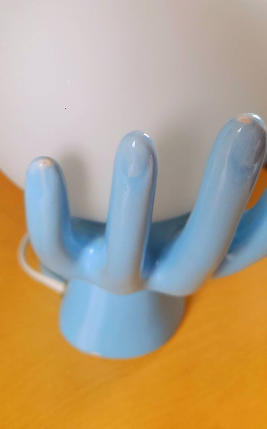 80s enameled ceramic hand lamp