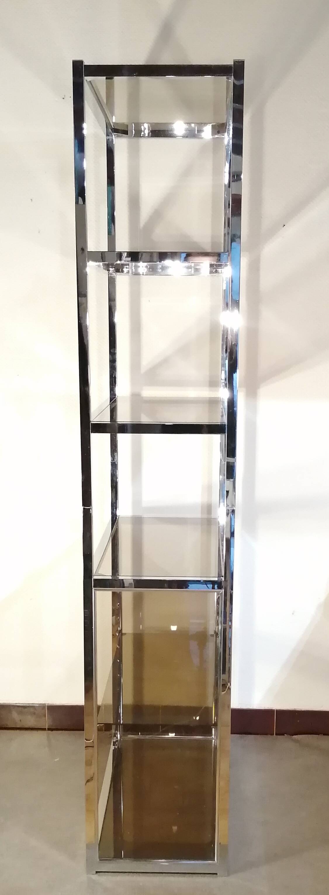 Designer shelf in chrome metal and smoked glass vintage 1970