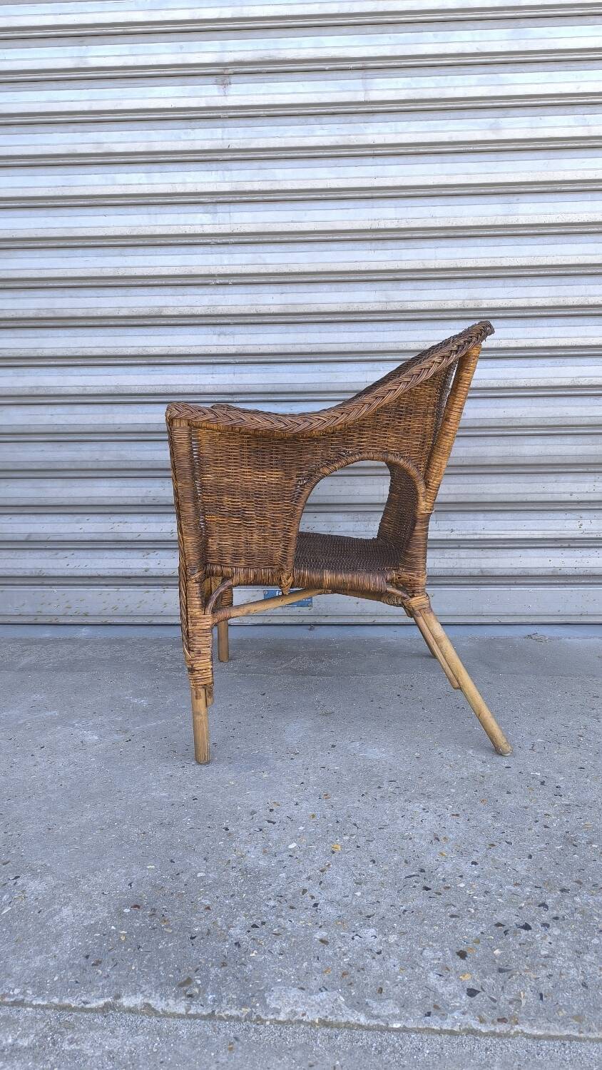 Fauteuil en osier des années 50