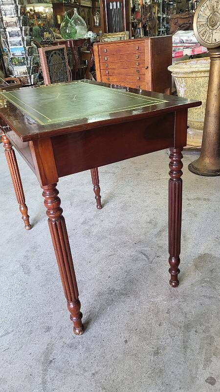 SMALL WRITING DESK WITH 1 DRAWER IN MAHOGANY