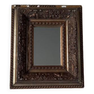 Small molded mirror