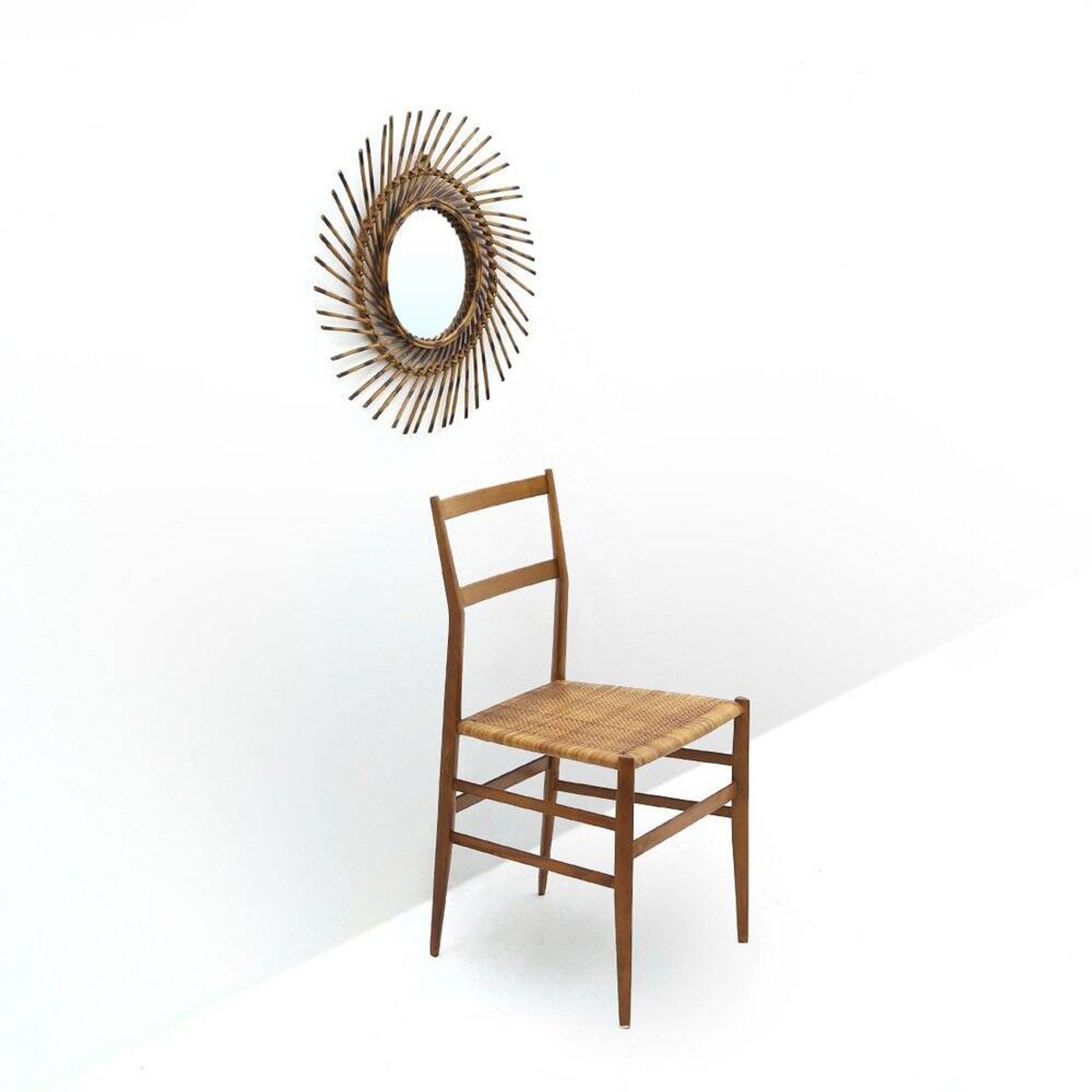 Miroir rond en rotin, années 1960