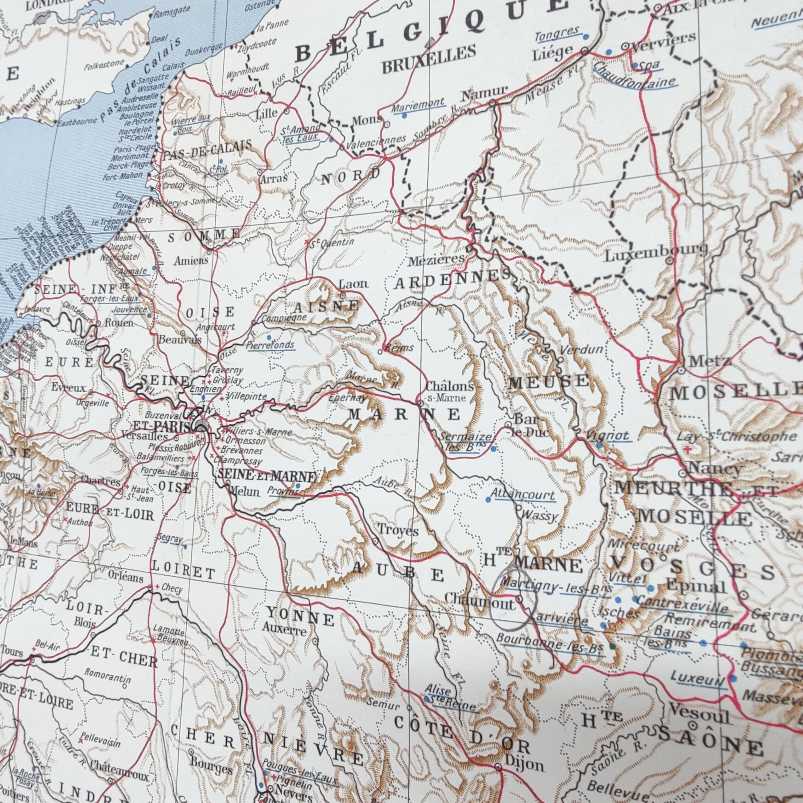 Vintage map of seaside and thermal France from 1950