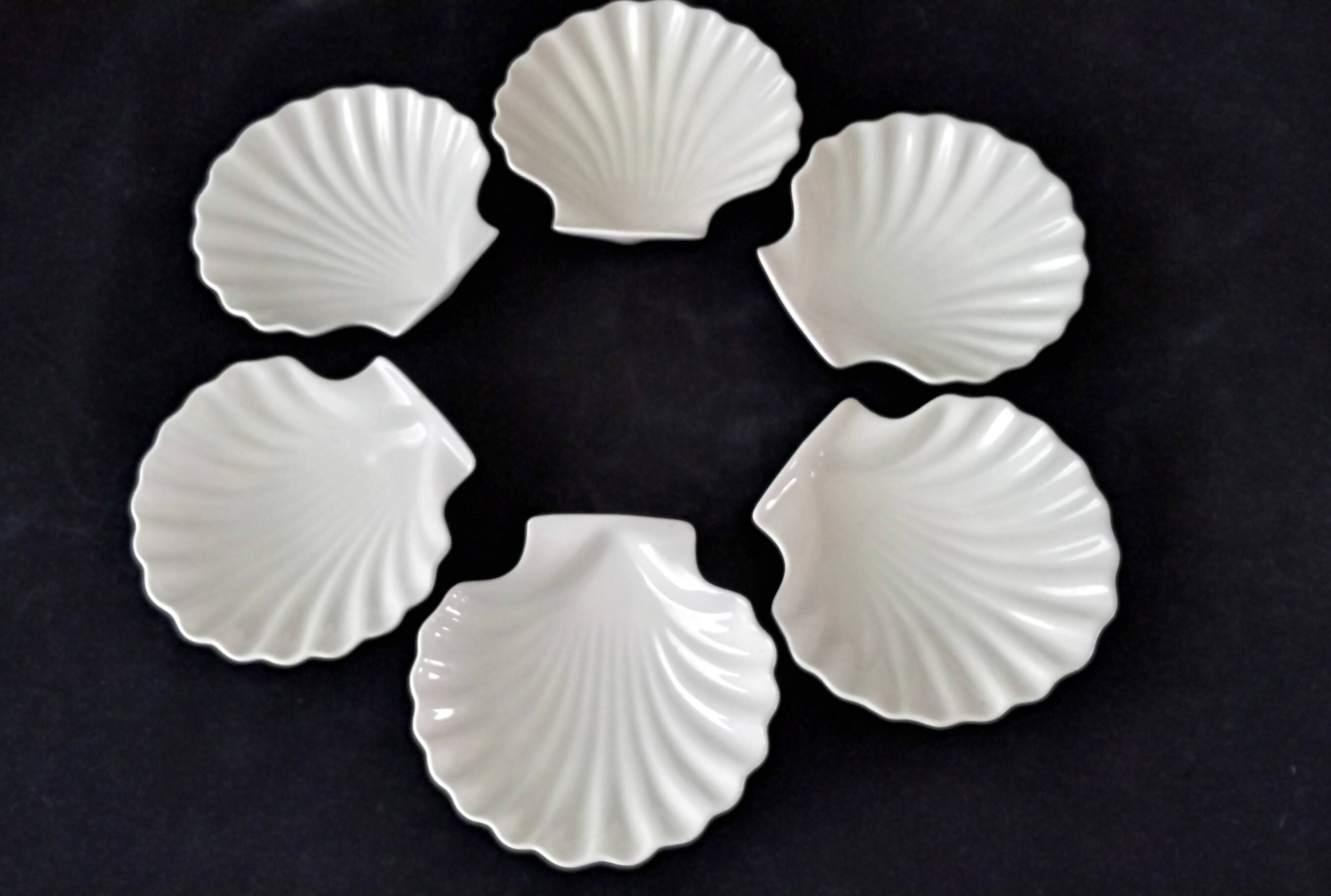 6 white Limoges porcelain shell-shaped dishes