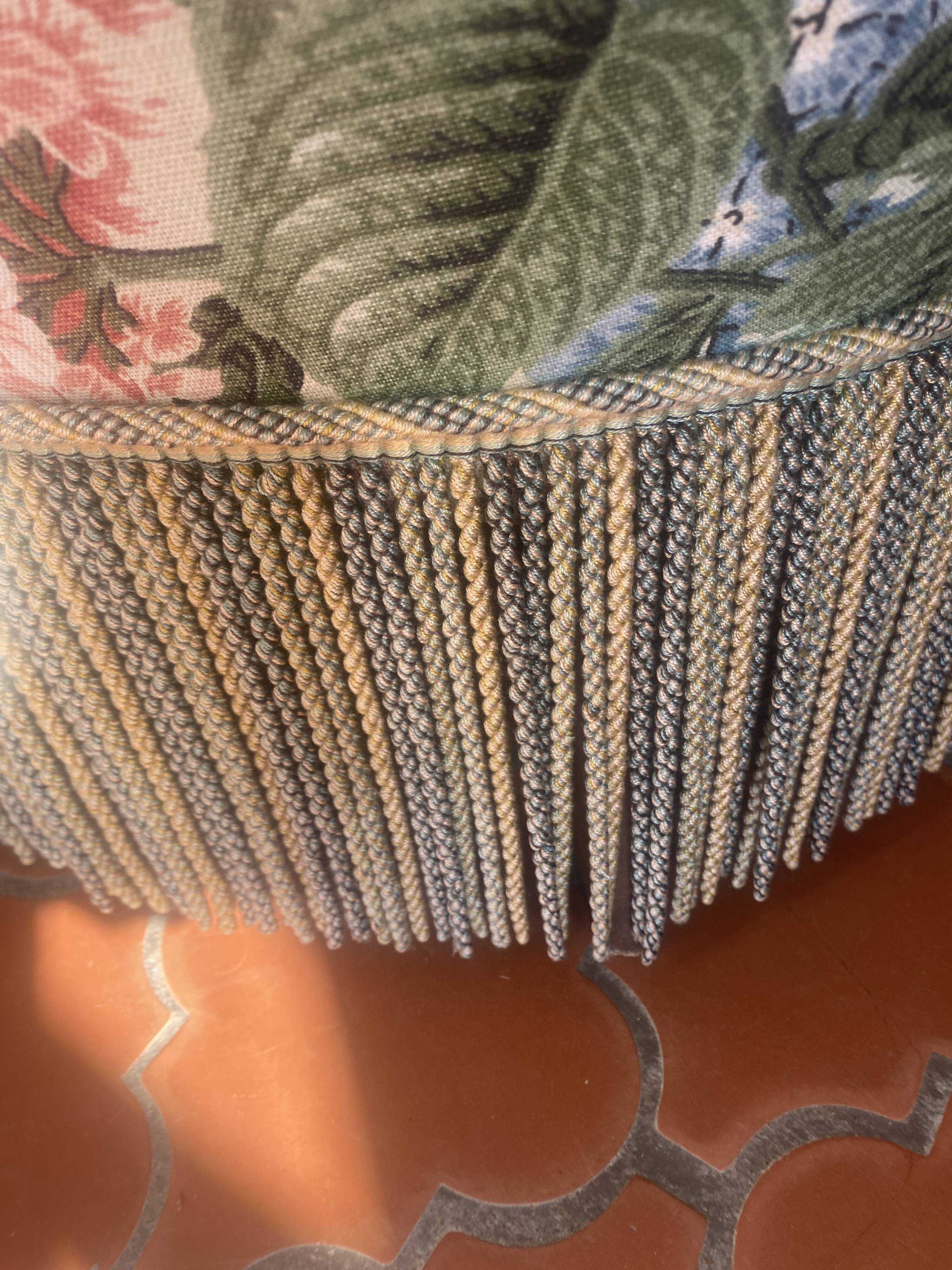 Flowery toad armchair