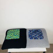 Paire de coussins en crochet vintage, années 70