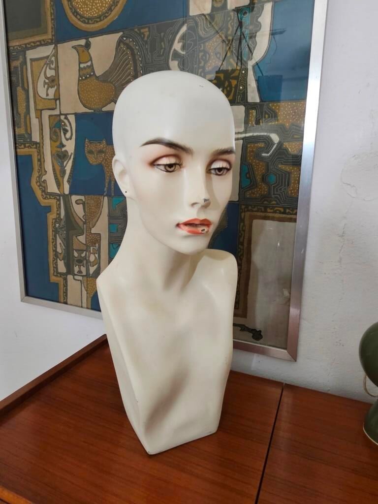 Tête de mannequin années 70