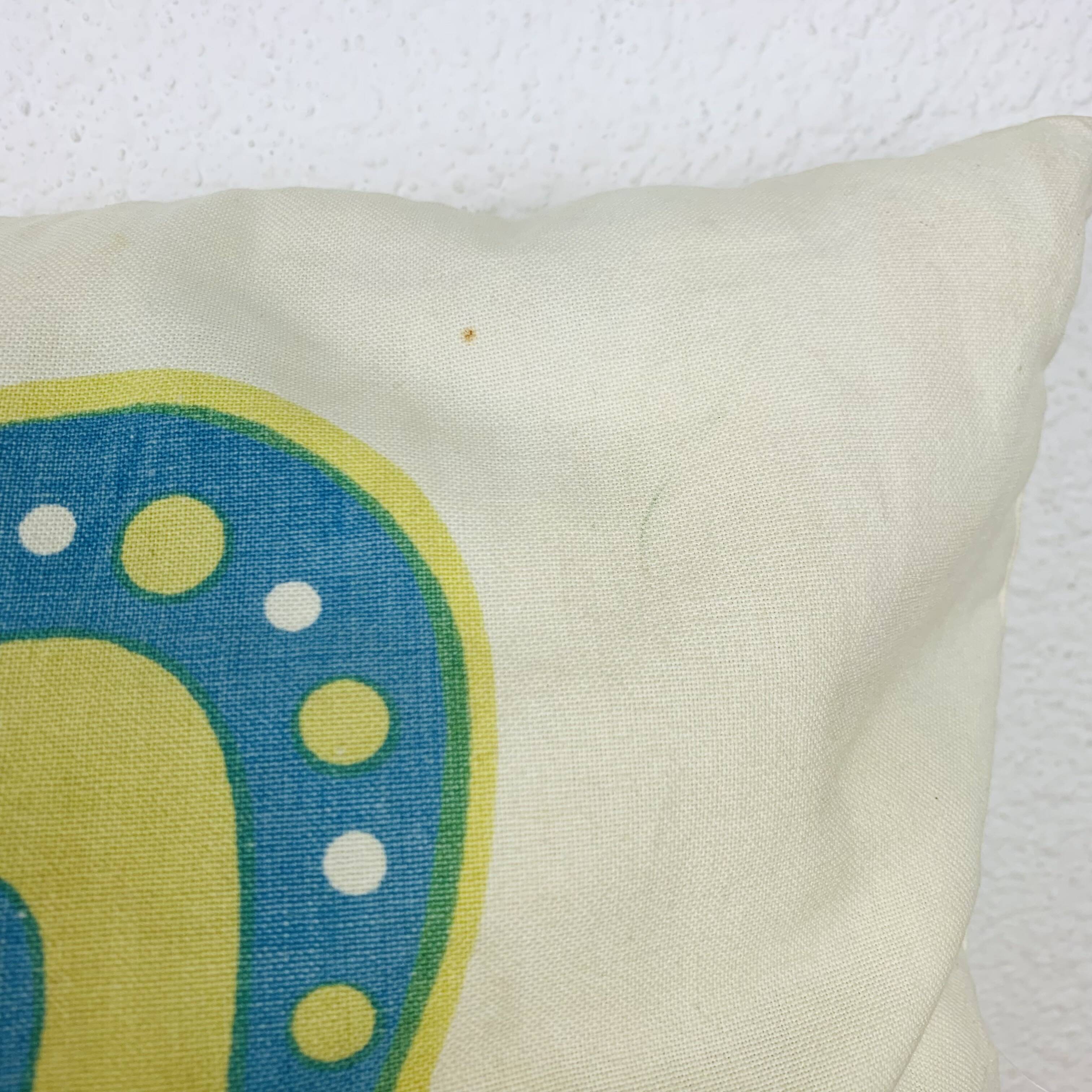 Vintage 70s flower cushion