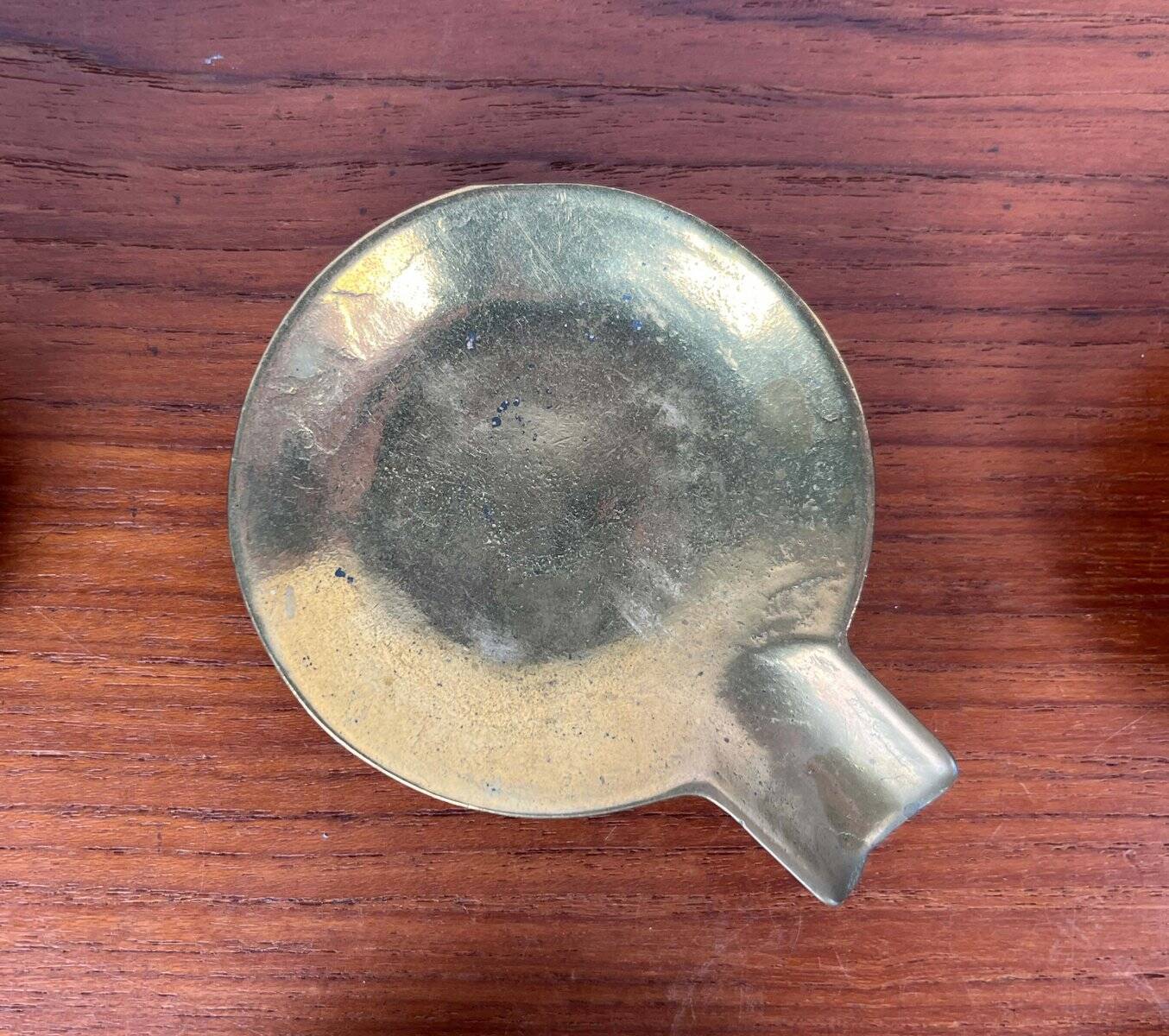 Stackable Austrian brass ashtrays in mid-century style, 1960, set of 5.