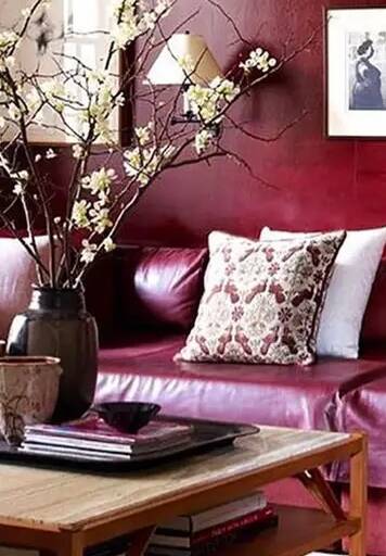 Windsor Ekornes Stressless leather lounge sofa. Norway around 1990.