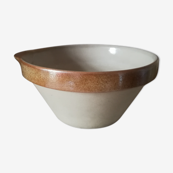 Sandstone salad bowl