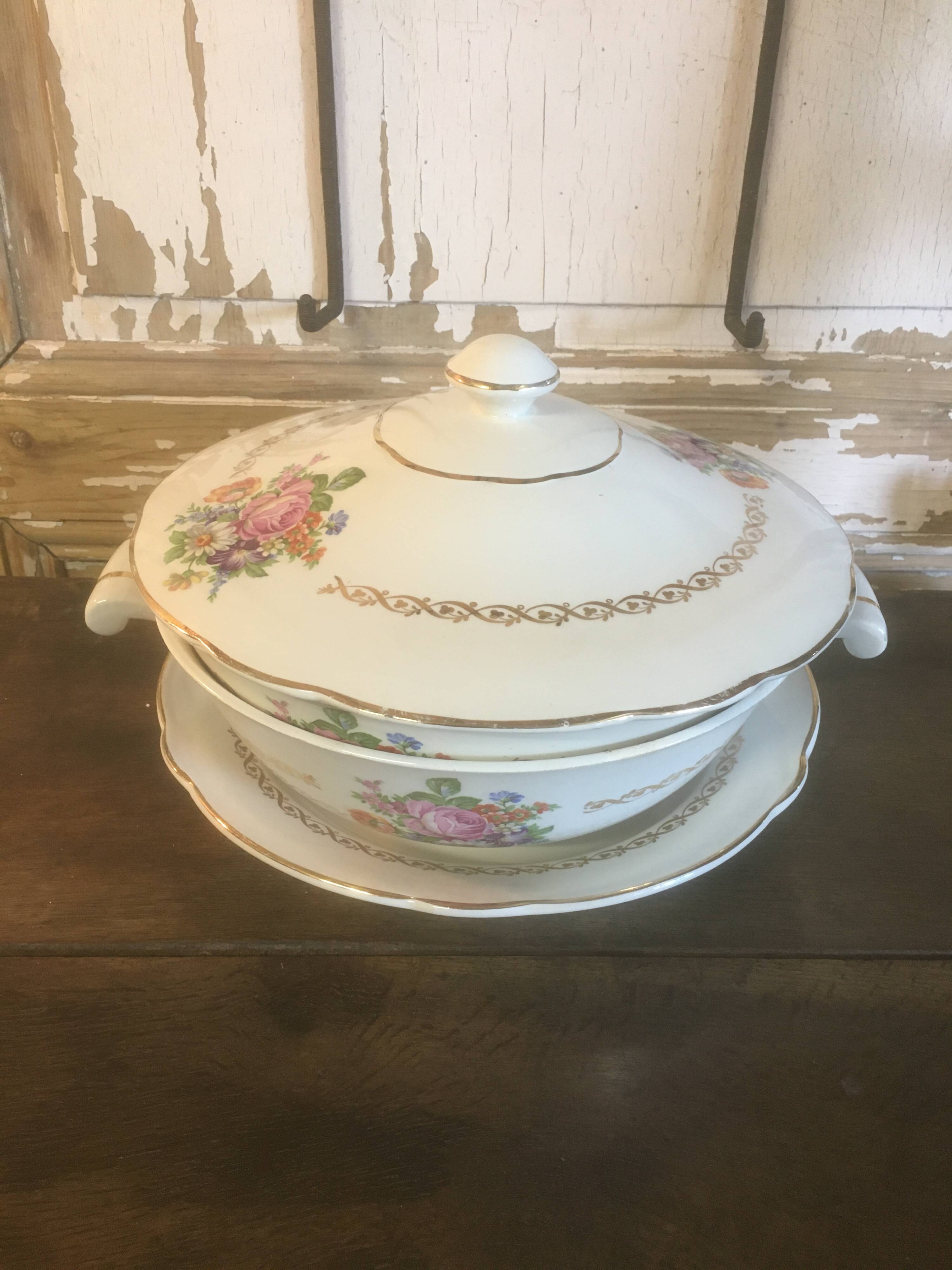 Set of tureen, salad bowl and "Irene" dish in Luneville earthenware