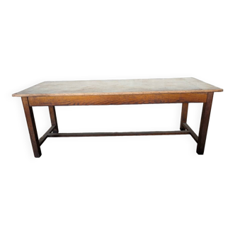 Farm table