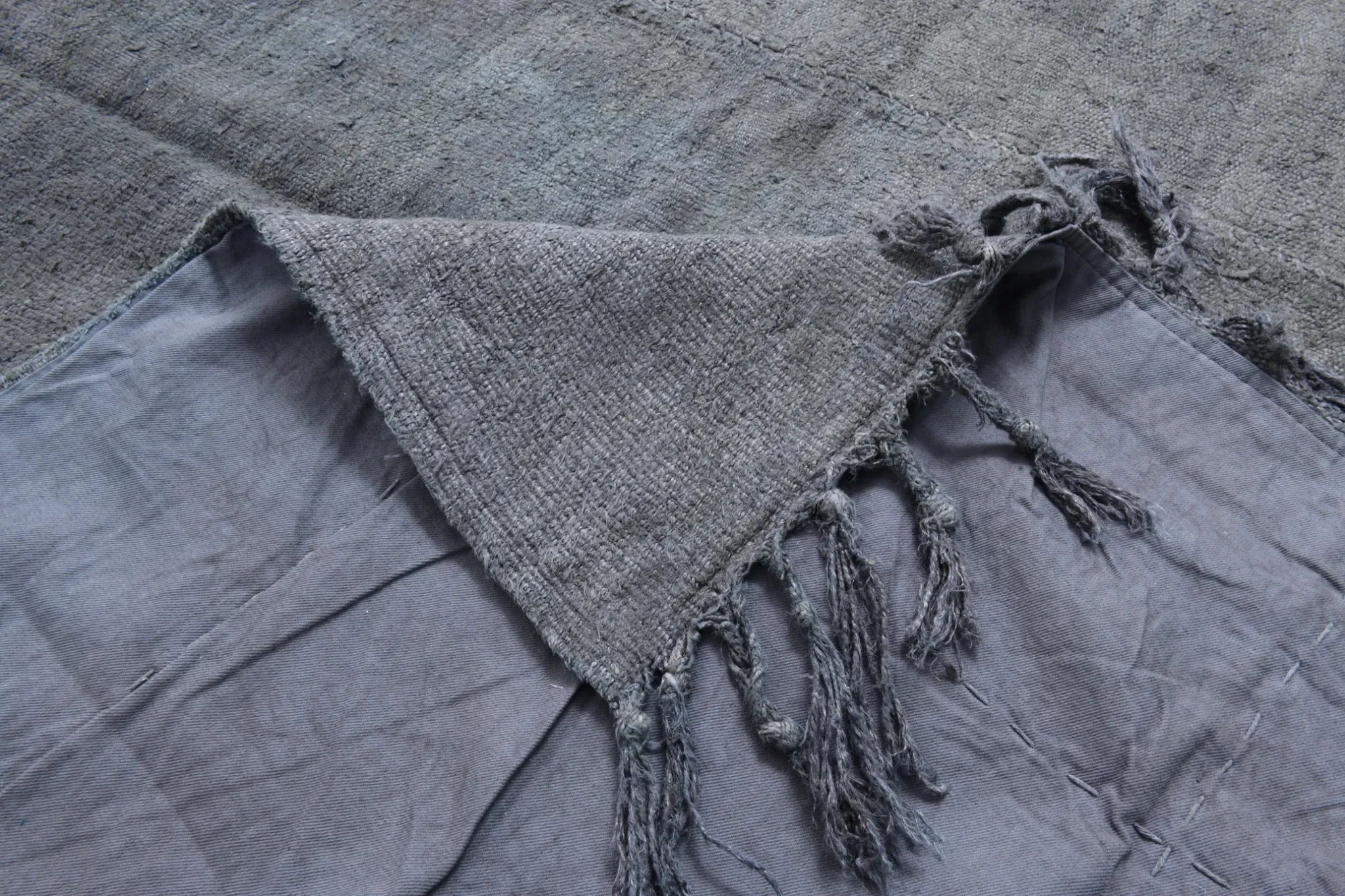 Vintage Gray Tones Kilim Rug, Handmade Mid Century Modern Carpet, 156x231Cm