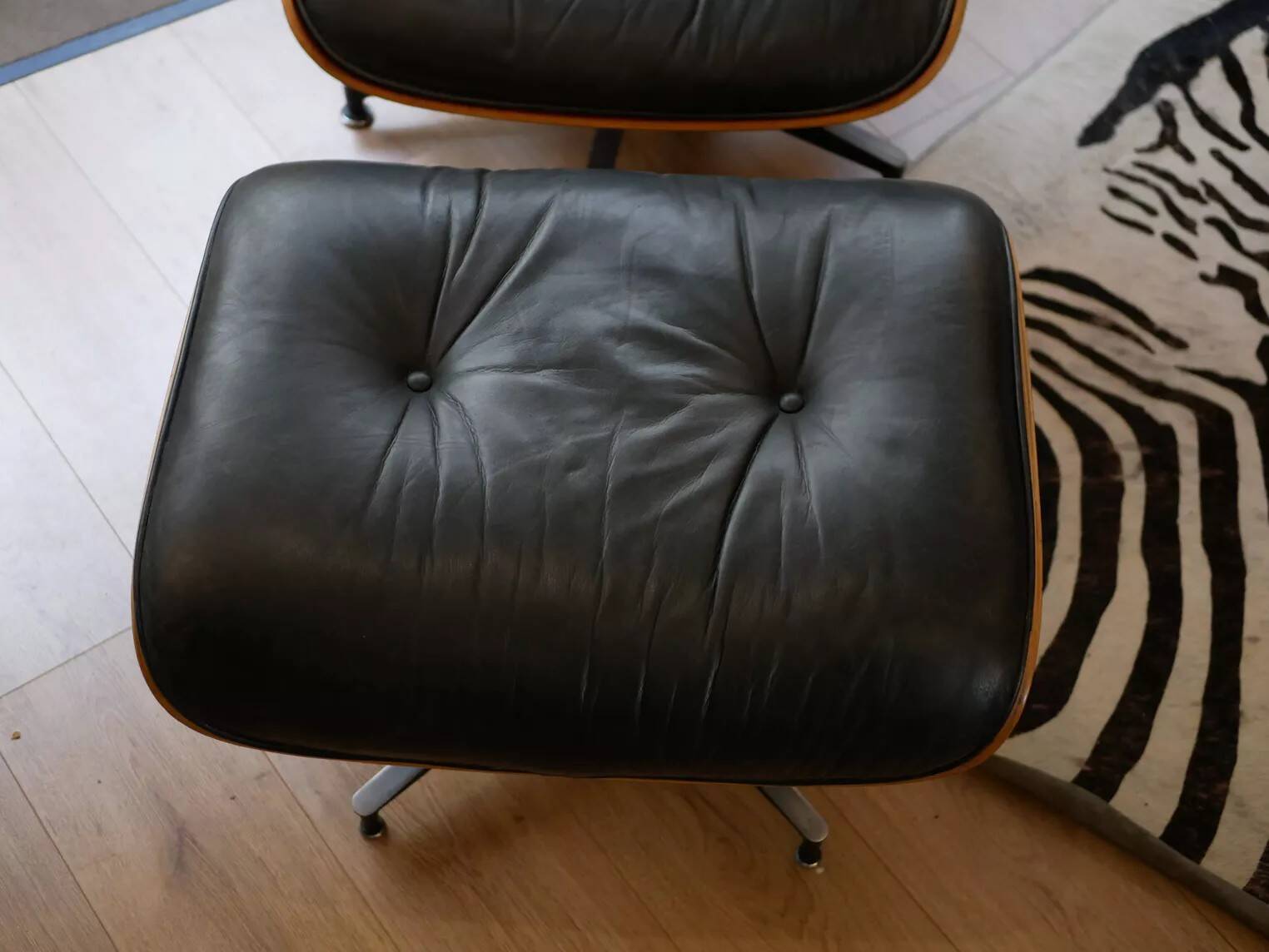 Herman Miller 1980 Lounge chair and ottoman by Charles & Ray Eames