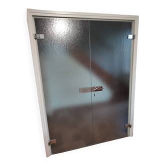 Fog glass doors