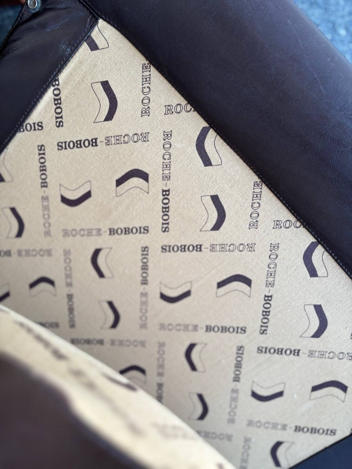 Chauffeuse cuir Roche Bobois