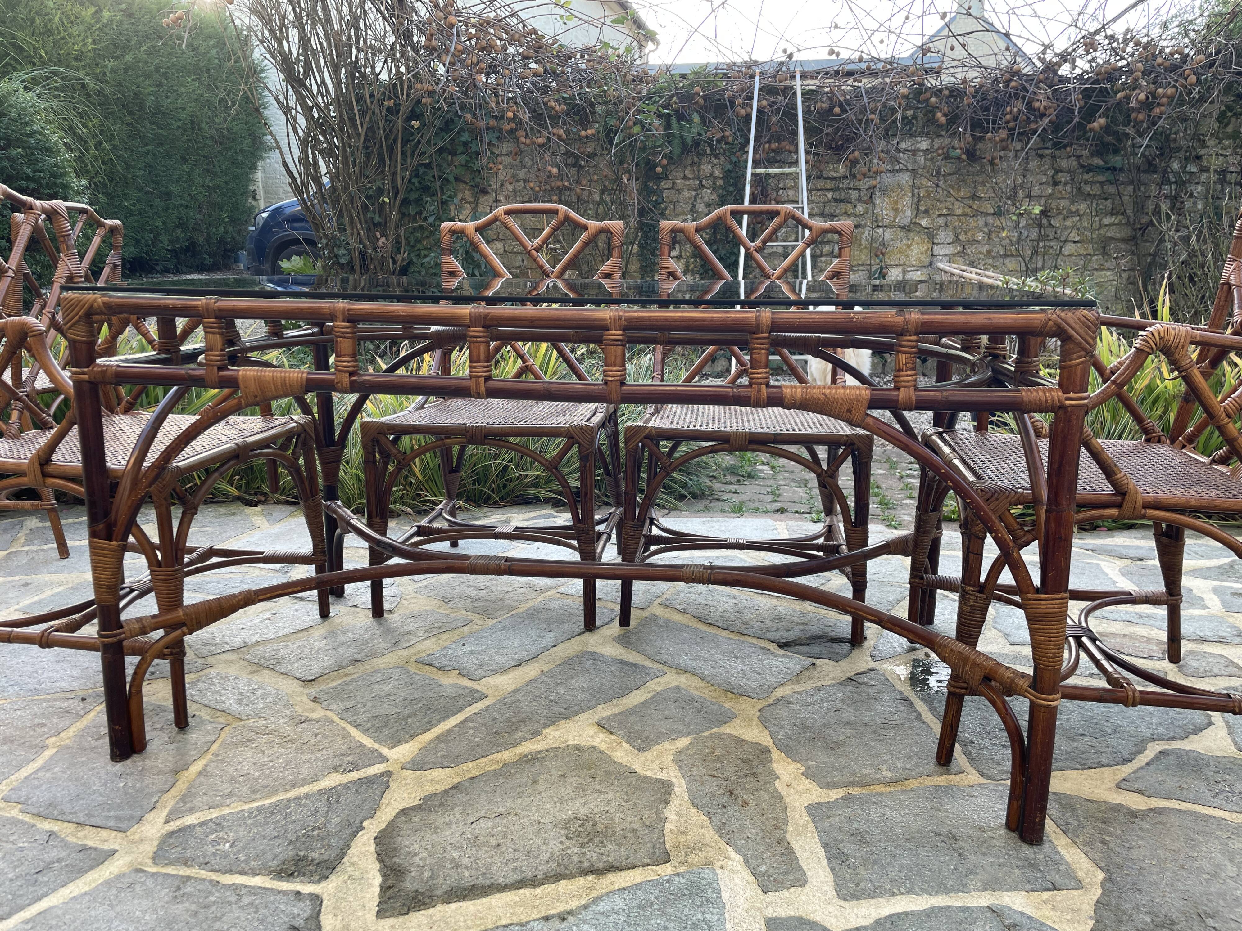 Salle à manger en rotin et bambou