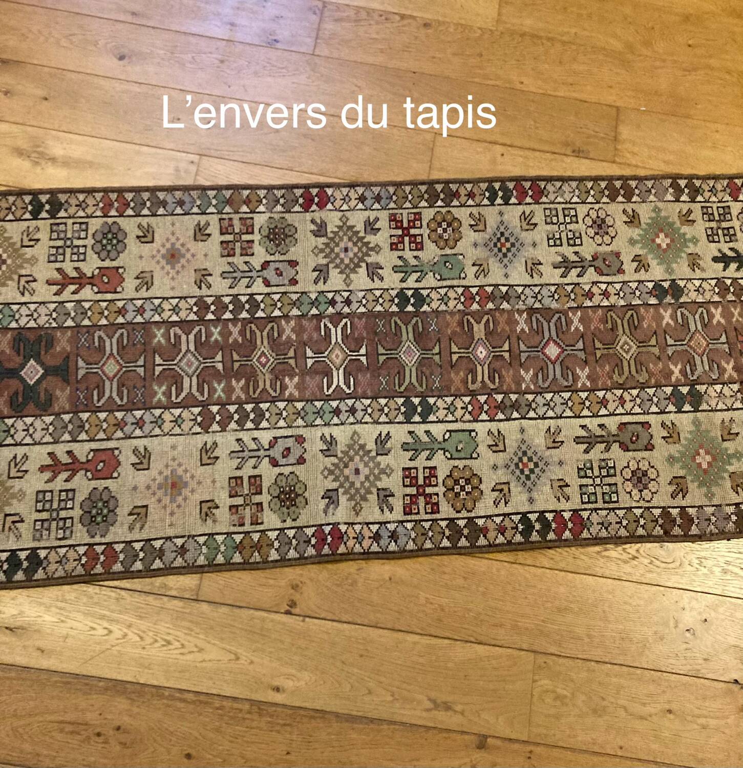 Hand-knotted oriental rug made of pure wool.