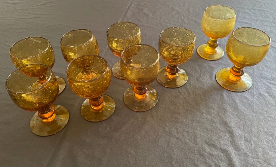 Amber bubble foot glasses