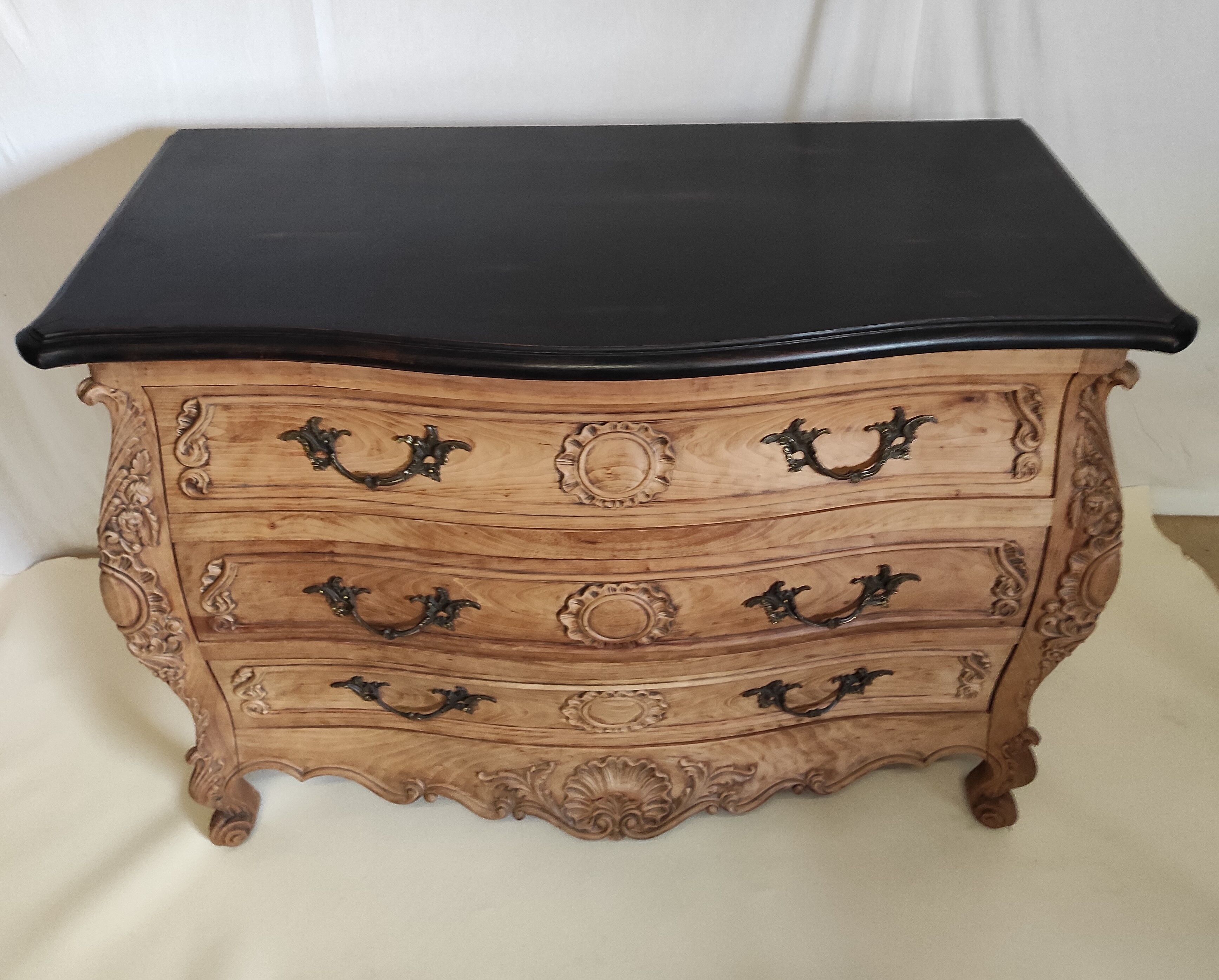 Louis XV-style Bordeaux chest of drawers redesigned