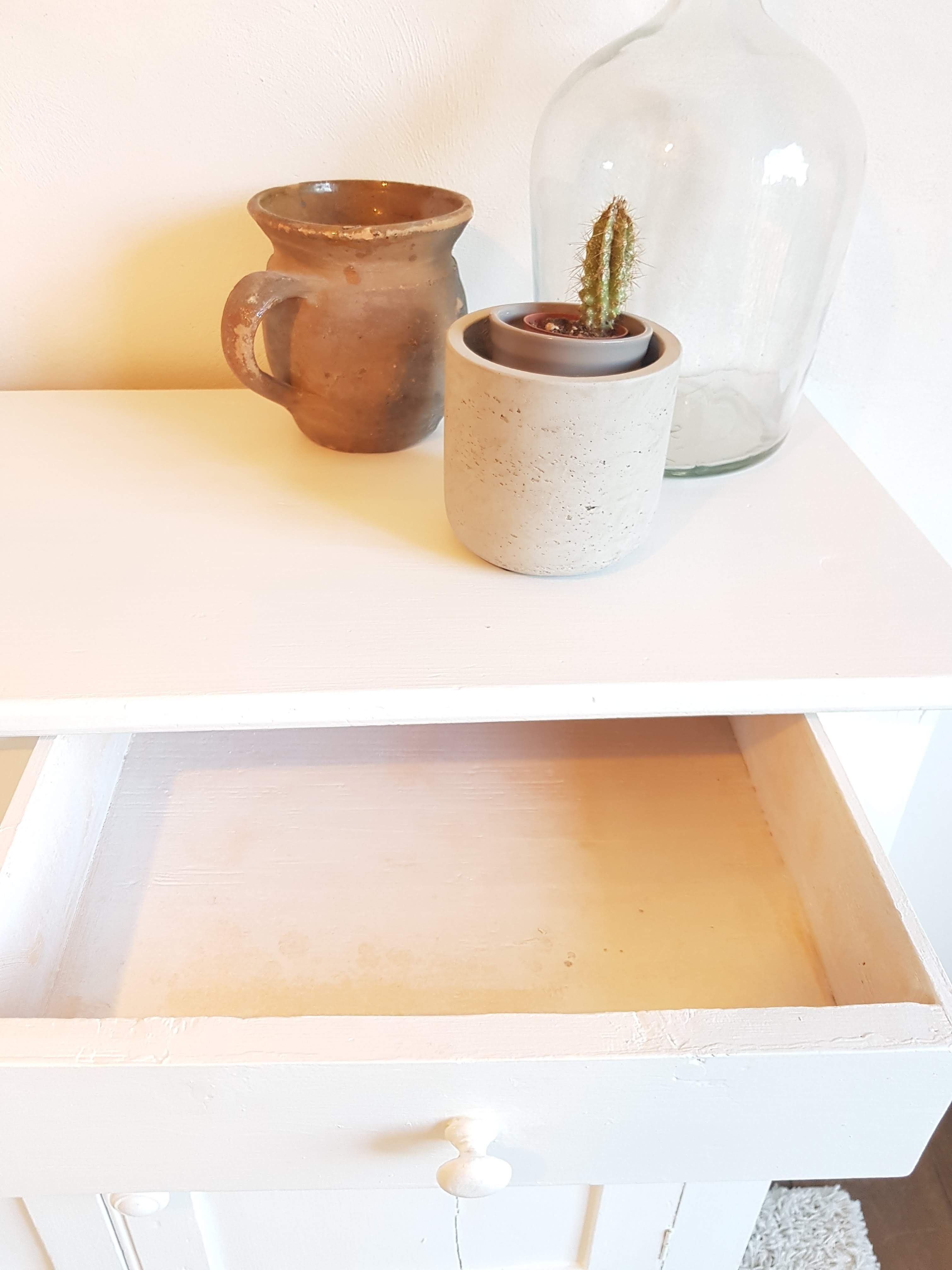 Old white Parisian buffet