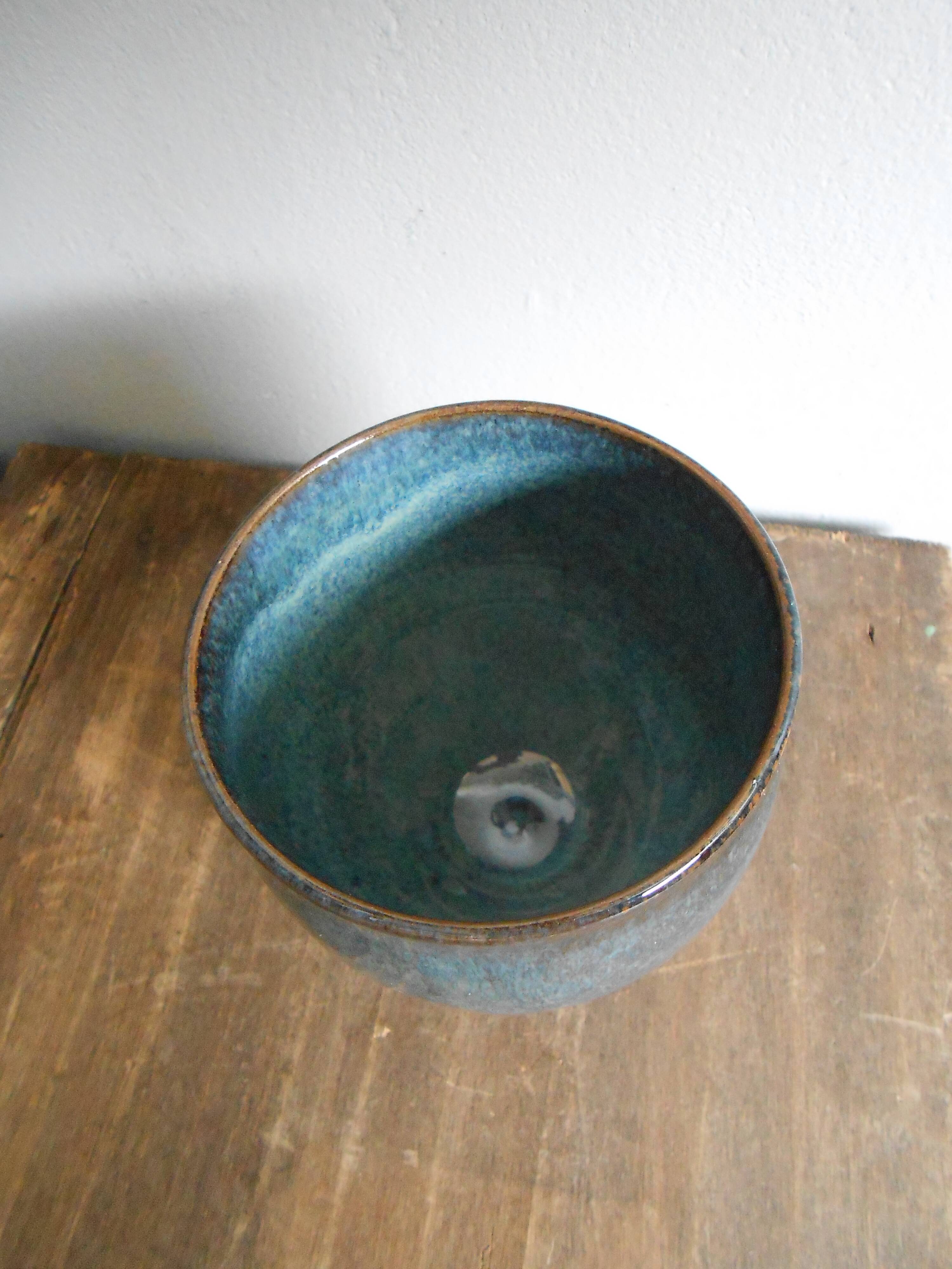 Decorative ceramic bowl