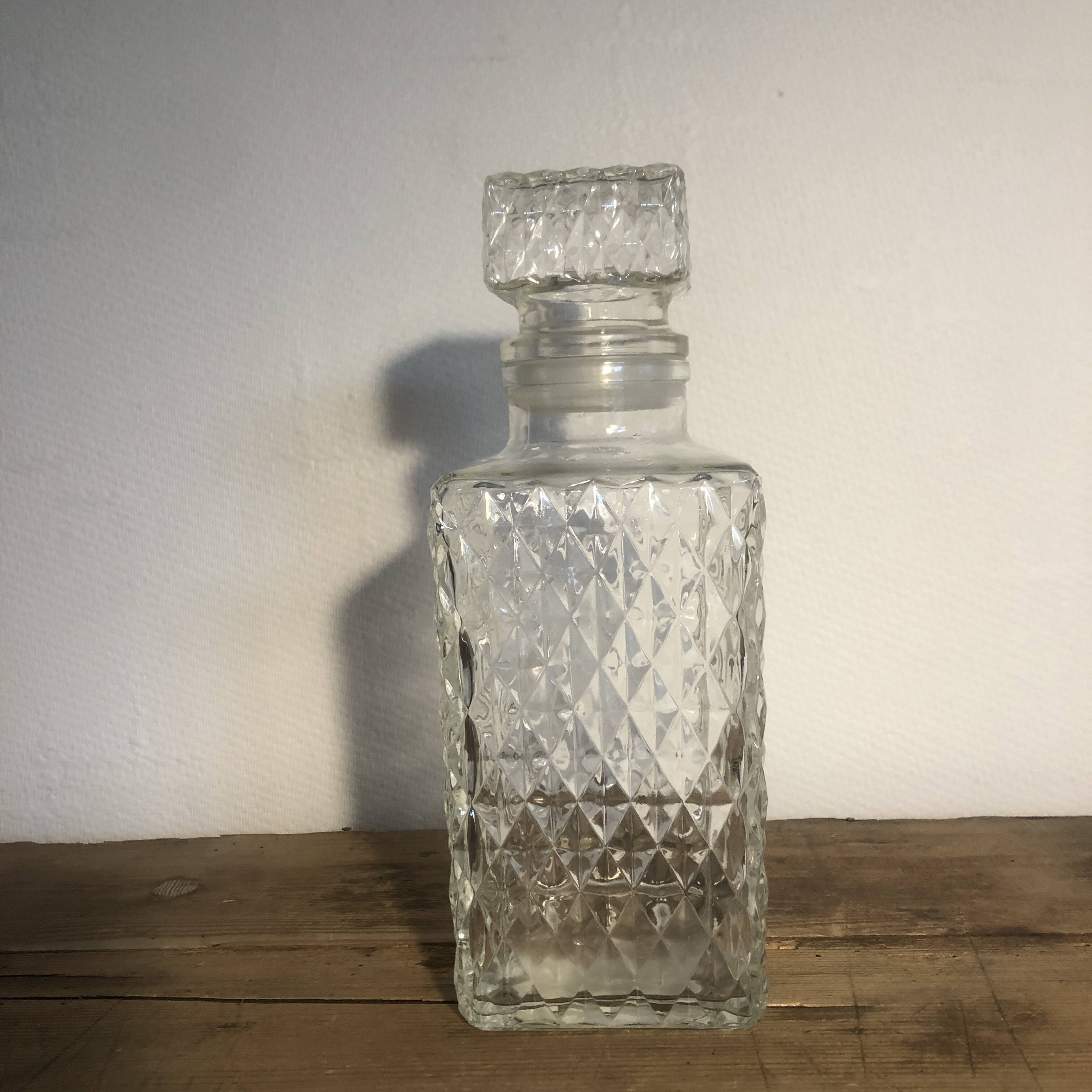Whiskey decanter