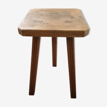 Tripod wood stool
