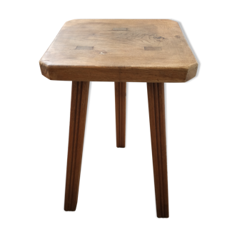 Tripod wood stool
