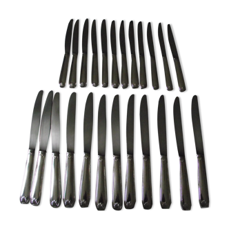 Set of 24 knives handle silver metal.