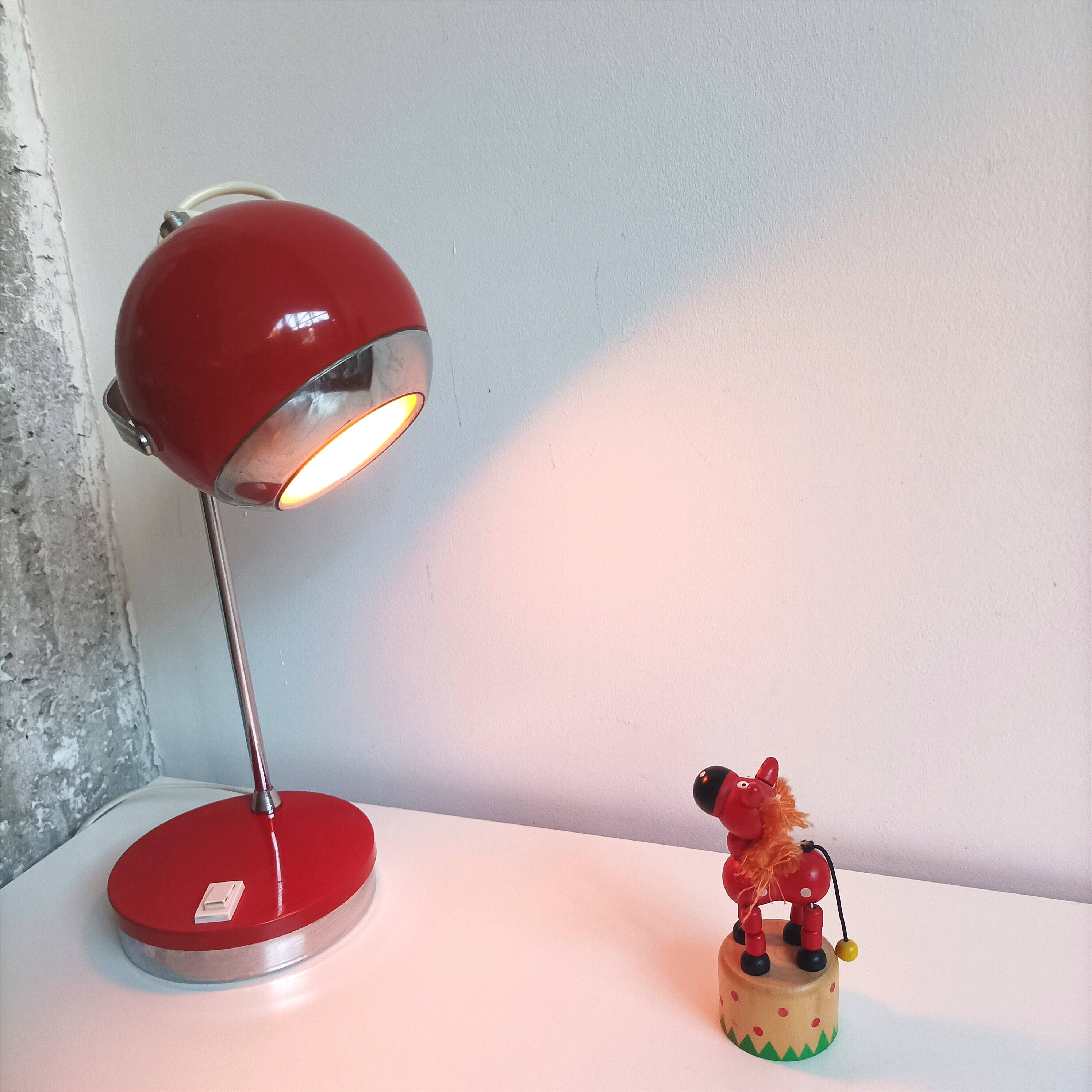 Eyeball lamp in lacquered and chromed metal