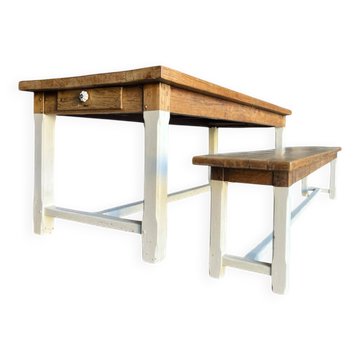 Table de ferme chêne massif - pieds patinés blanc et son banc 