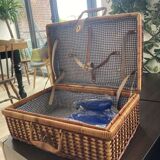 Picnic wicker suitcase