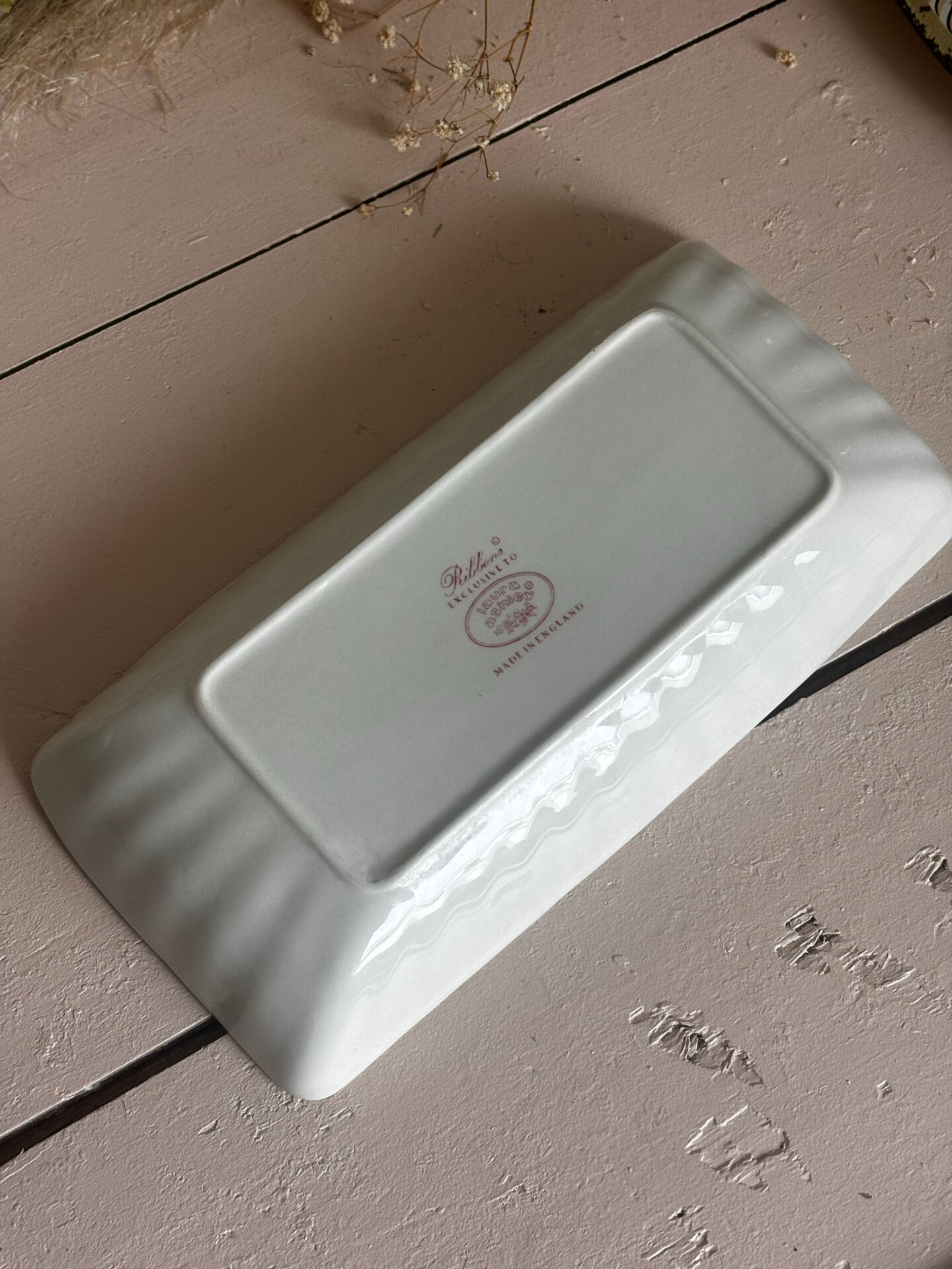 Superb soap dish or porcelain pocket tray by Laura Ashley.