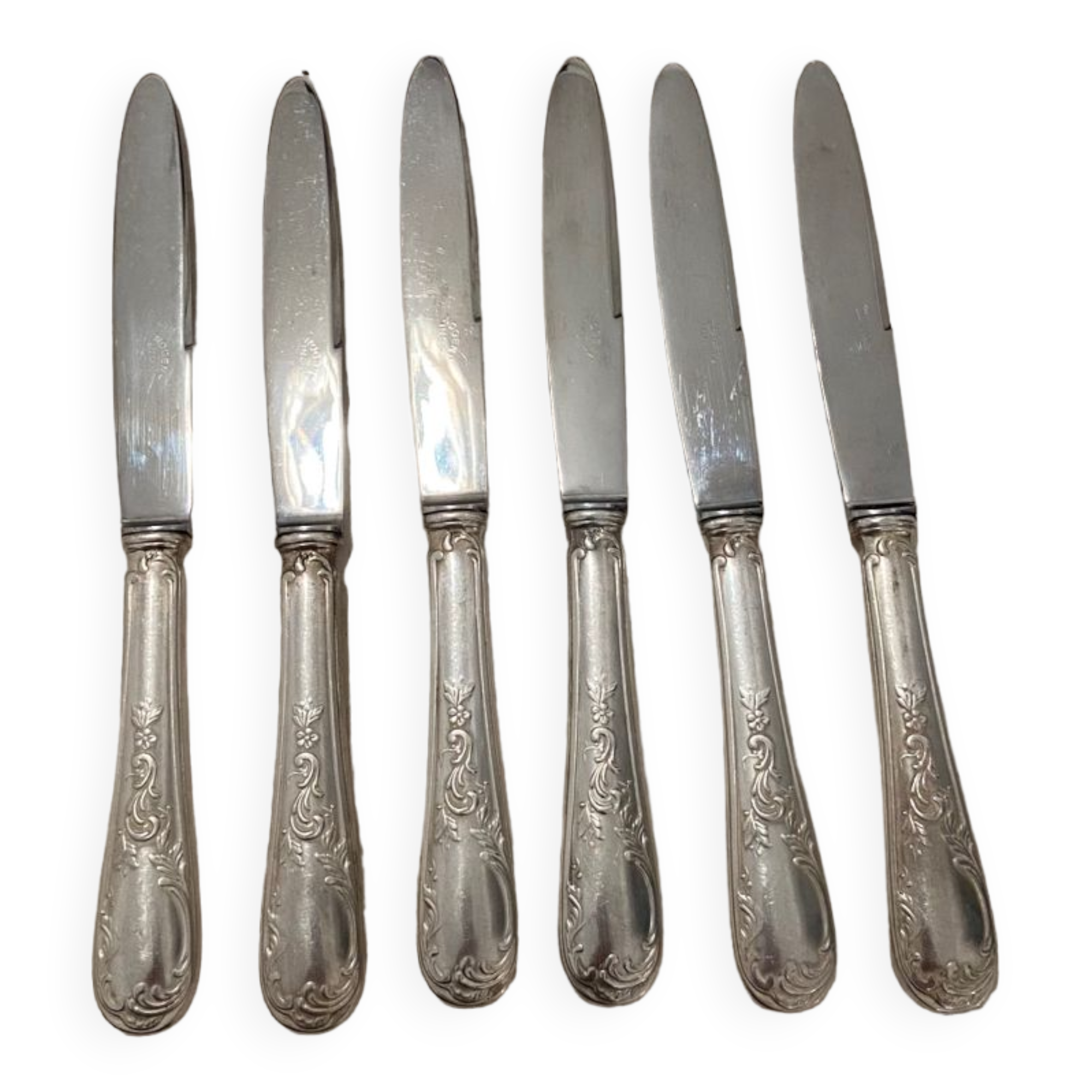 Set of 6 cheese or dessert knives in vintage silver metal