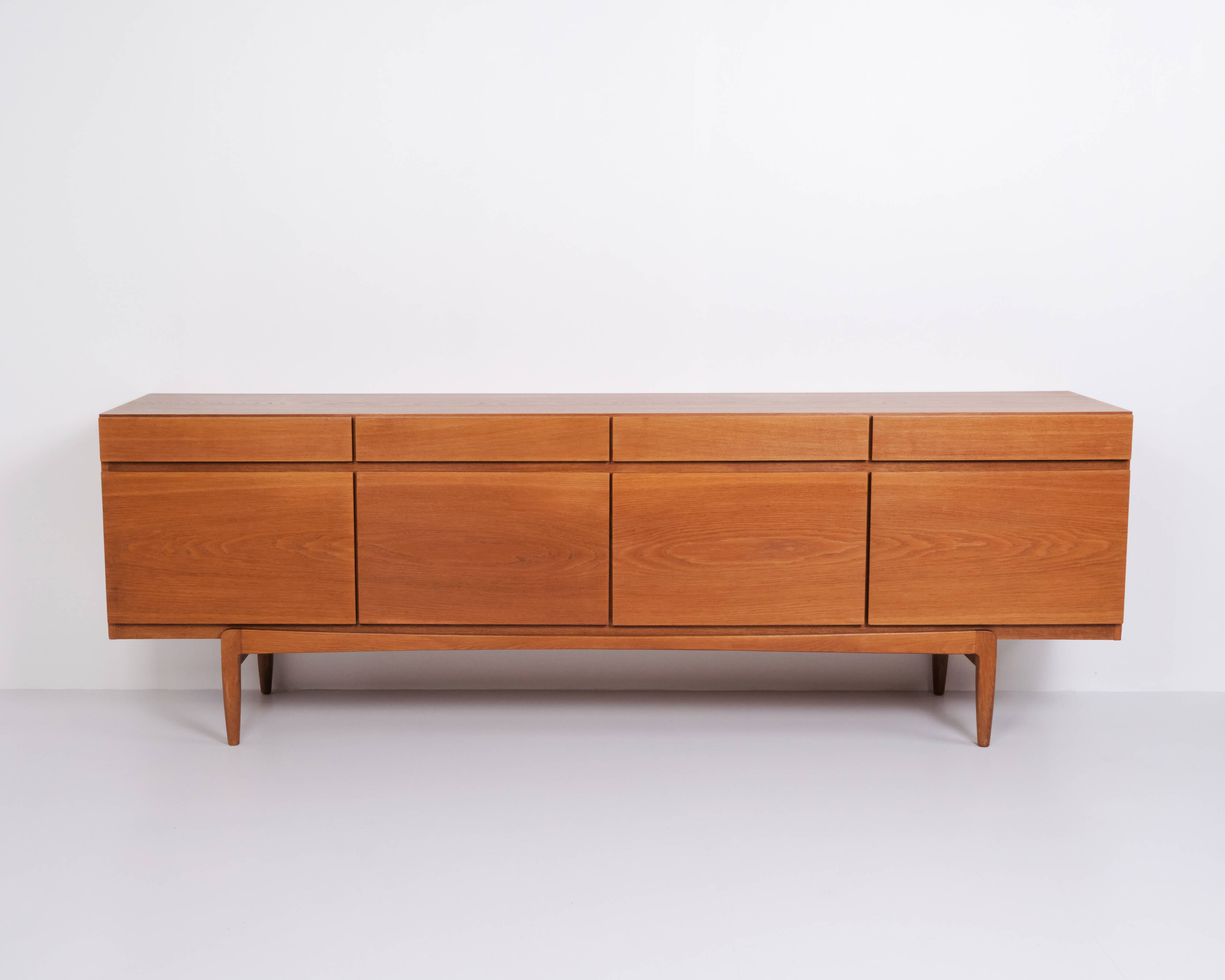 Sideboard - Oak - Ib Kofod-Larsen - Model FA66 - Faarup Furniture Factory - 1960s