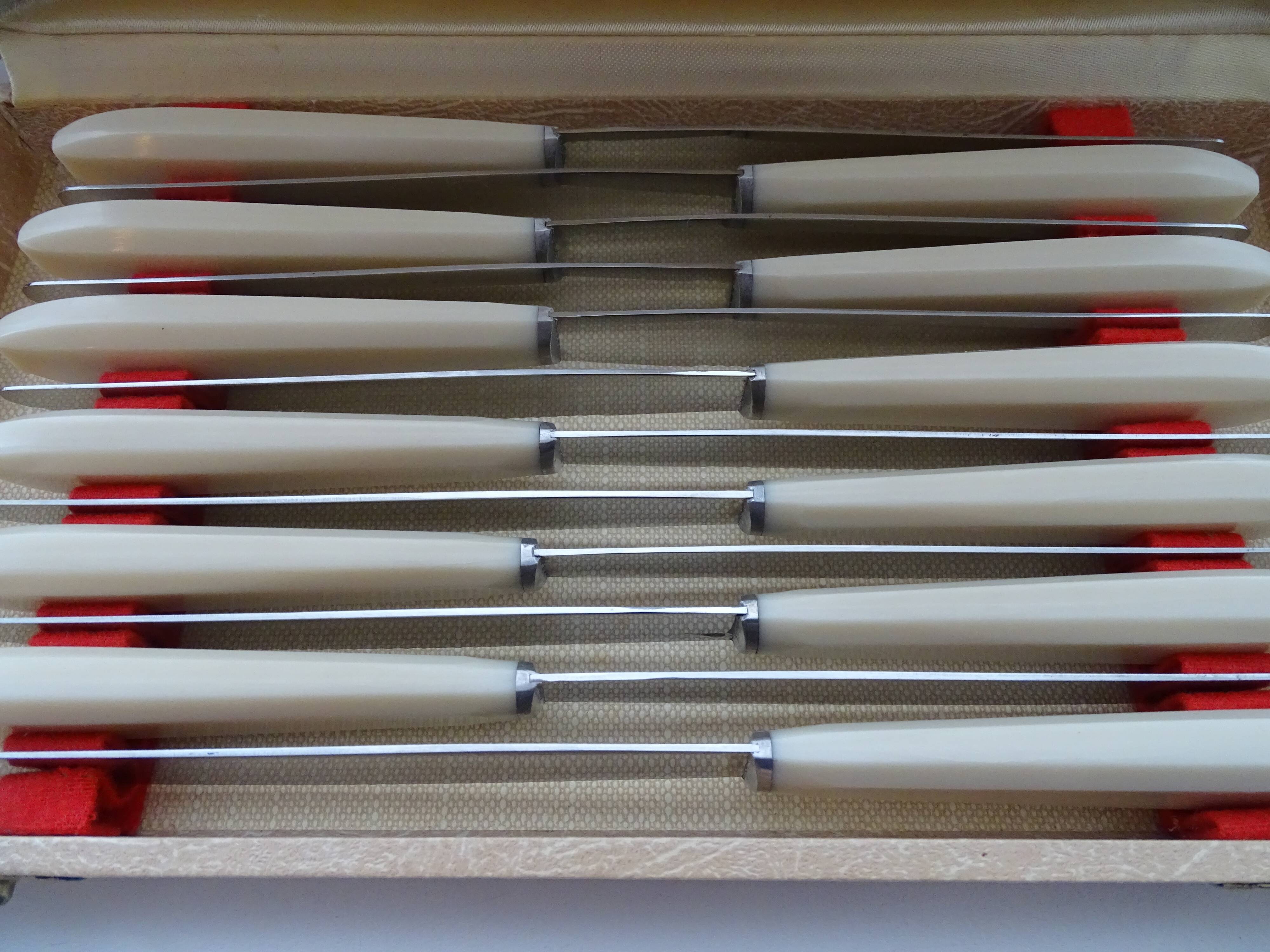 12 vintage Apollonox knob knobs bakelite handles in case