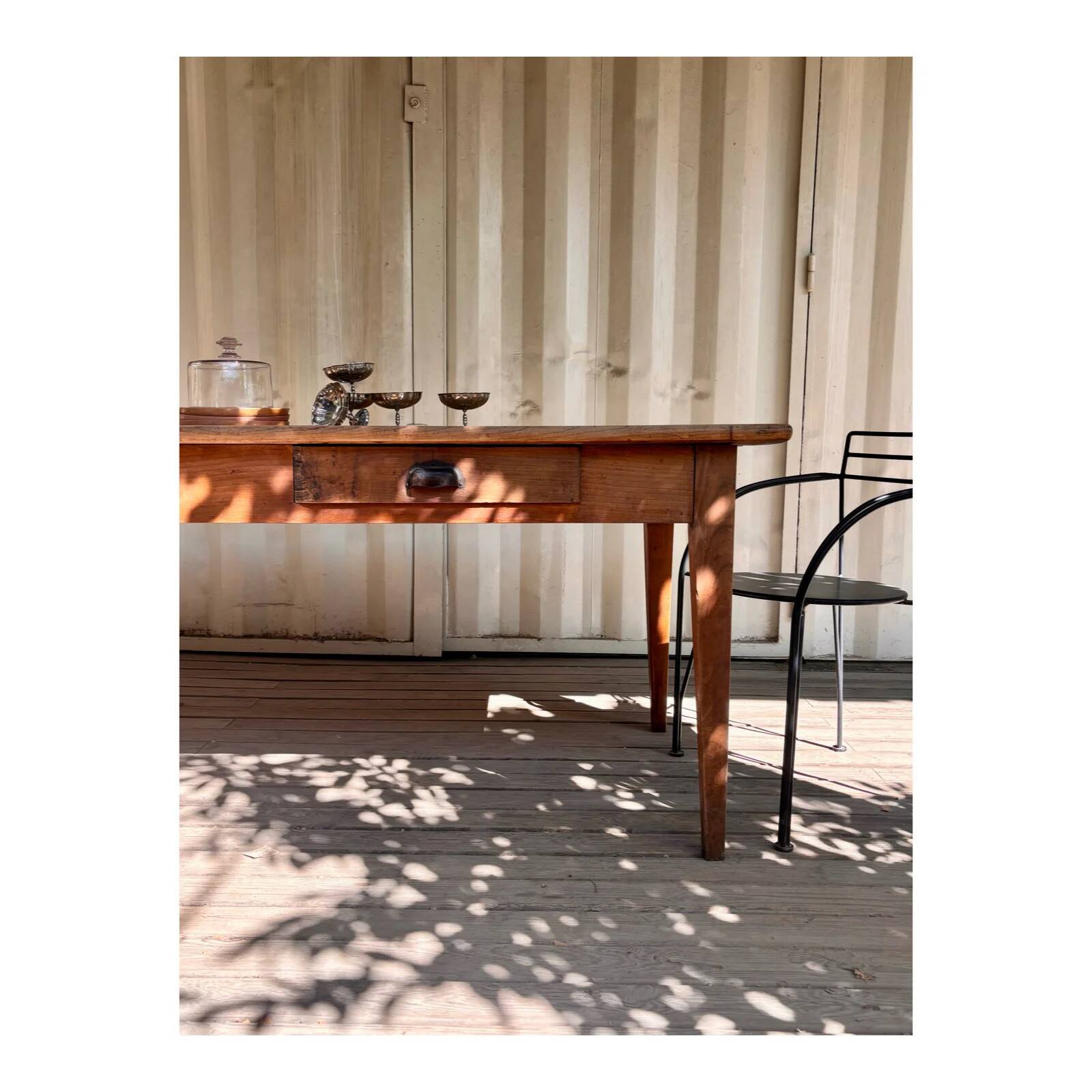 Grande table de ferme.
