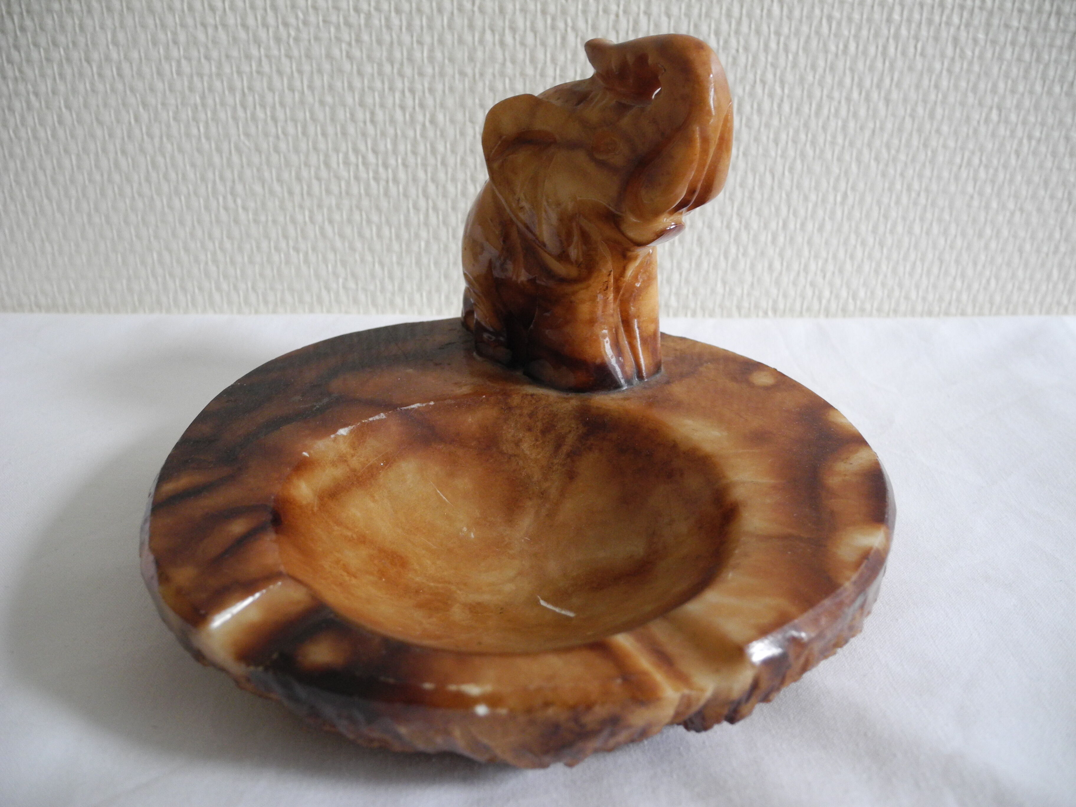 Retro Vintage Wooden Ashtray Solid Wood Brown Colour Home Decor Indonesia CS 