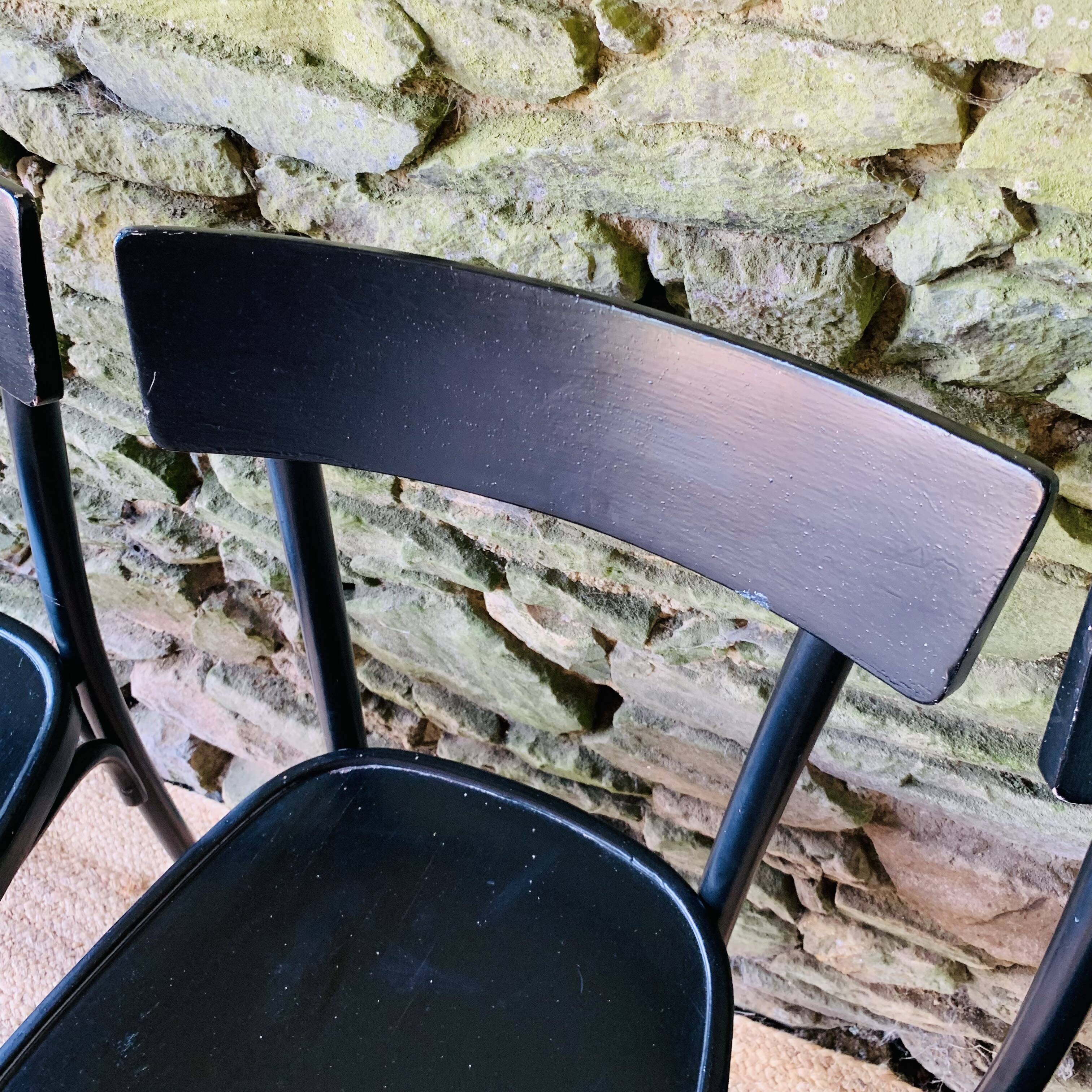 Ensemble de 4 chaises bistrot