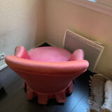 Pink toad armchair