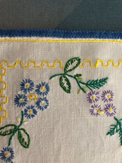Two hand-embroidered placemats 30x20cm