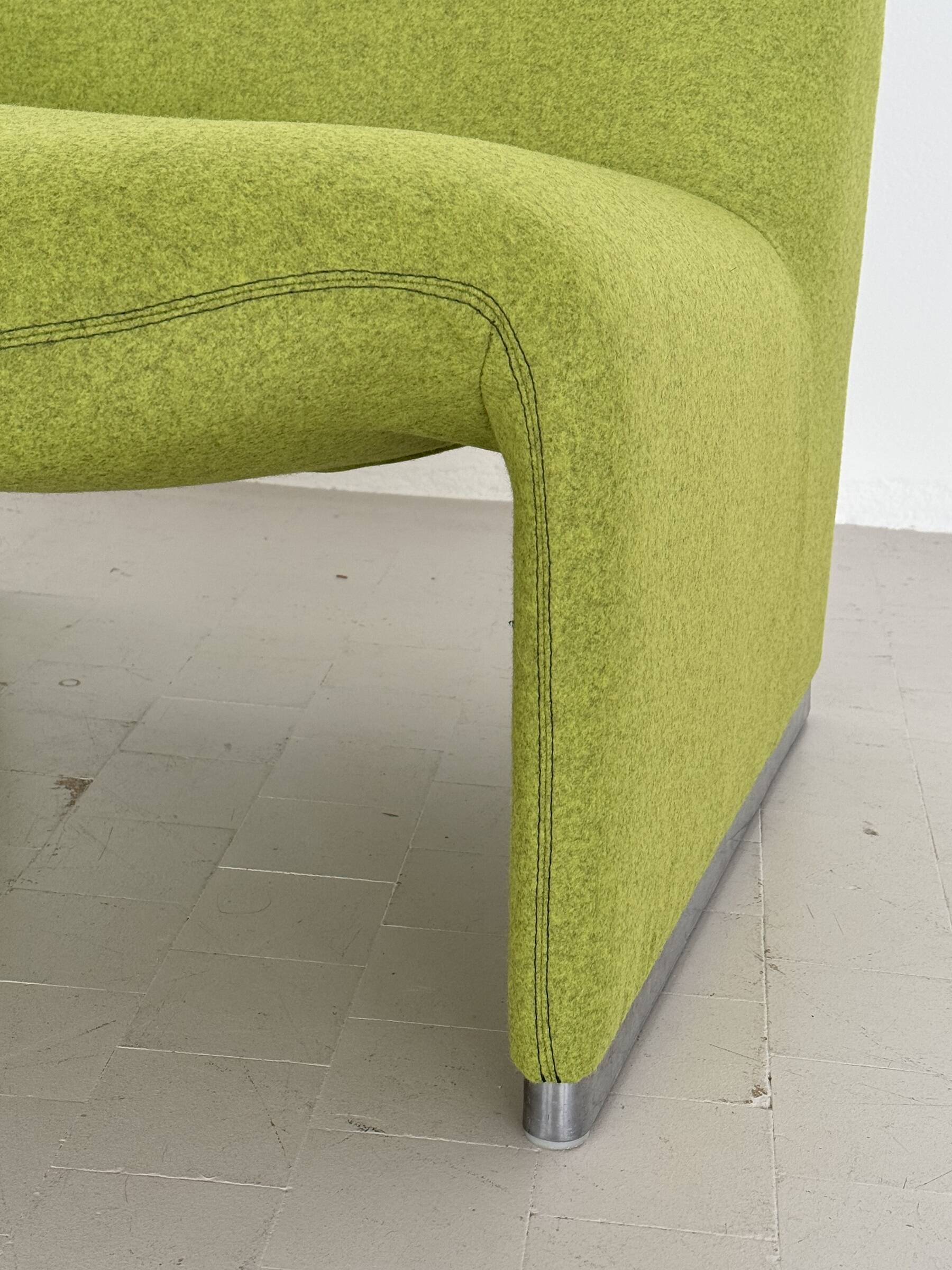 Giancarlo Piretti Alky Lounge Chairs in New Green Fabric, Set of 2