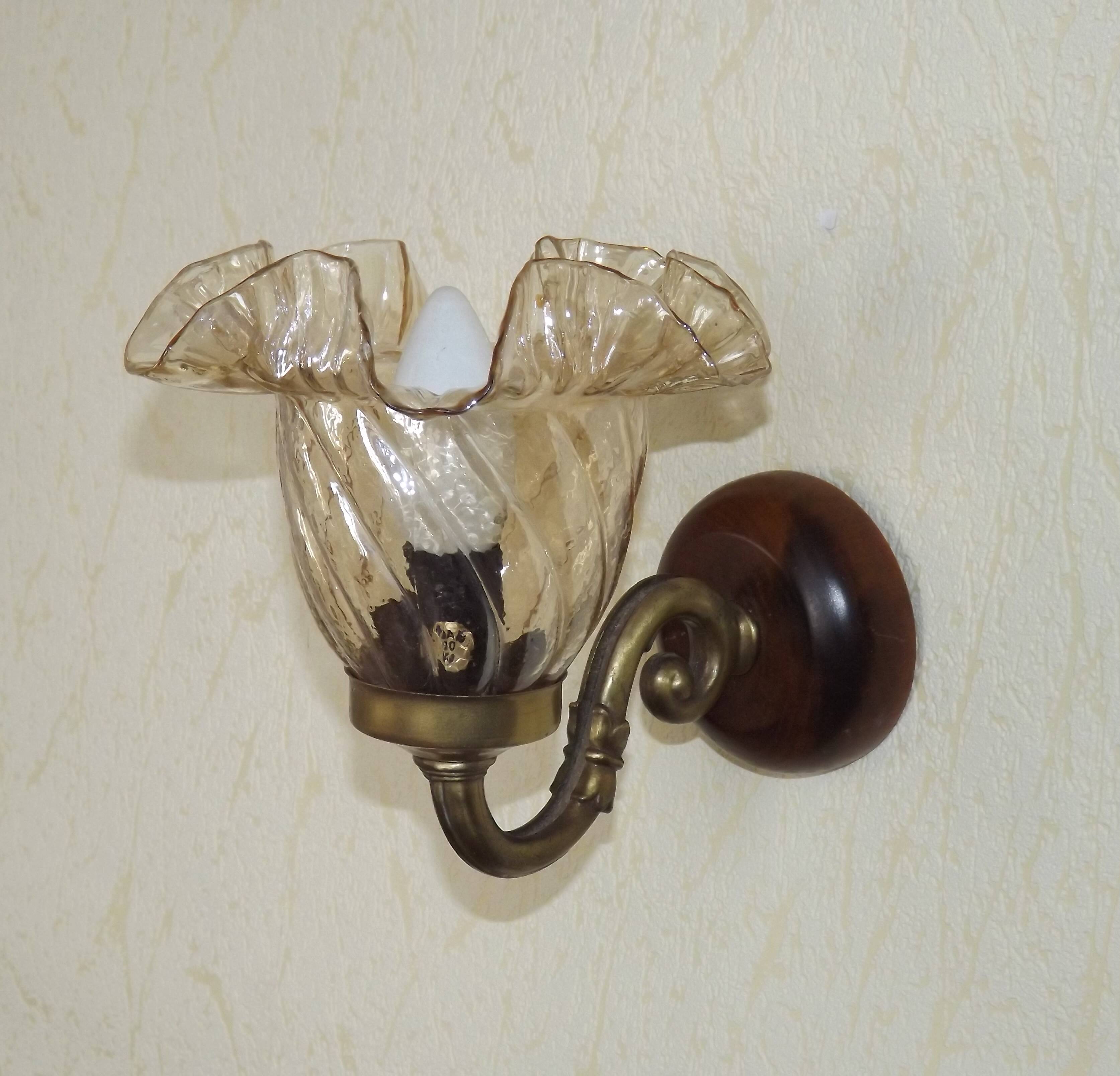 Vintage wooden and metal wall light with bronze effect, amber glass shade 5168