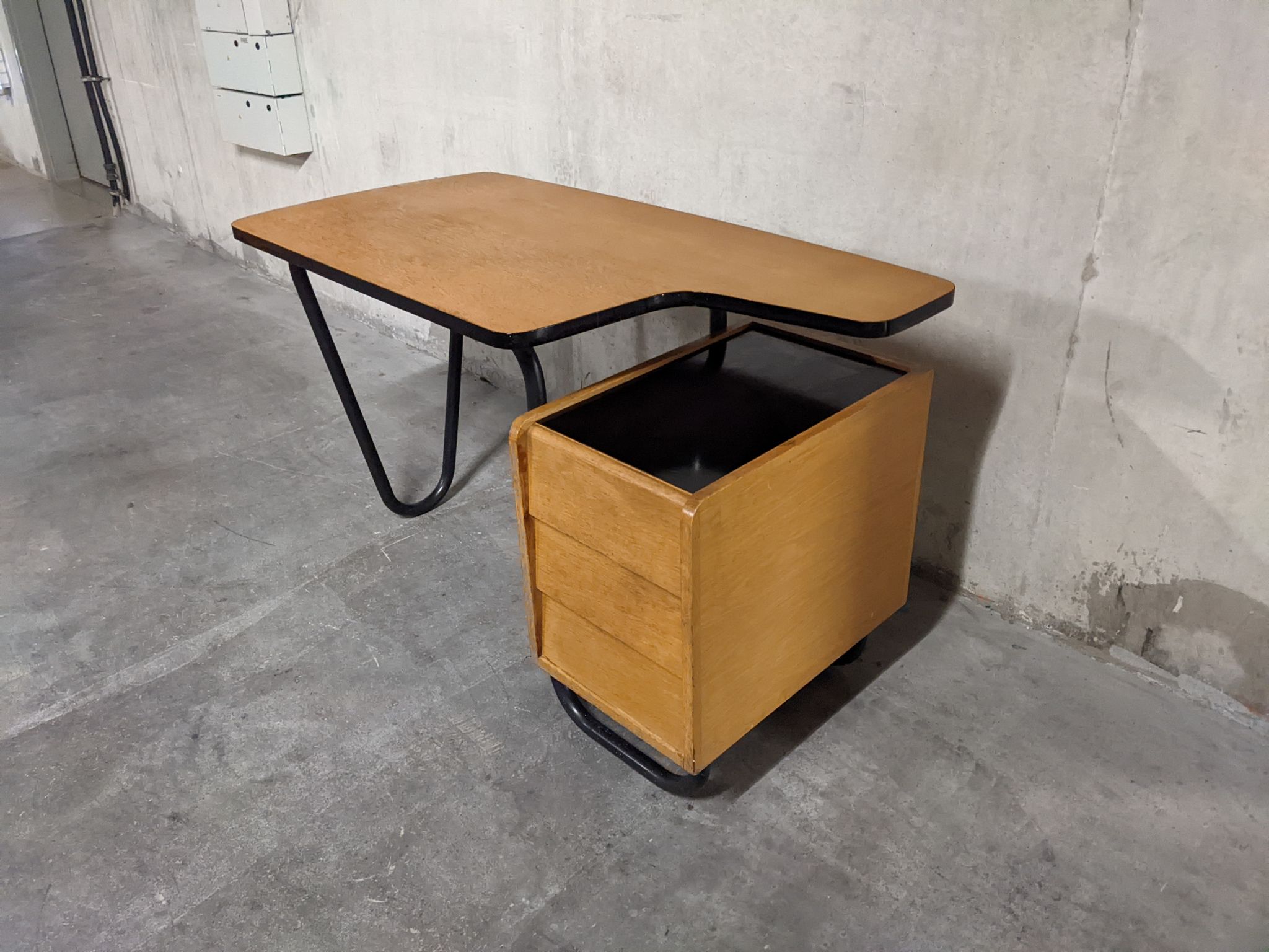 Vintage 1950s Mobilor desk