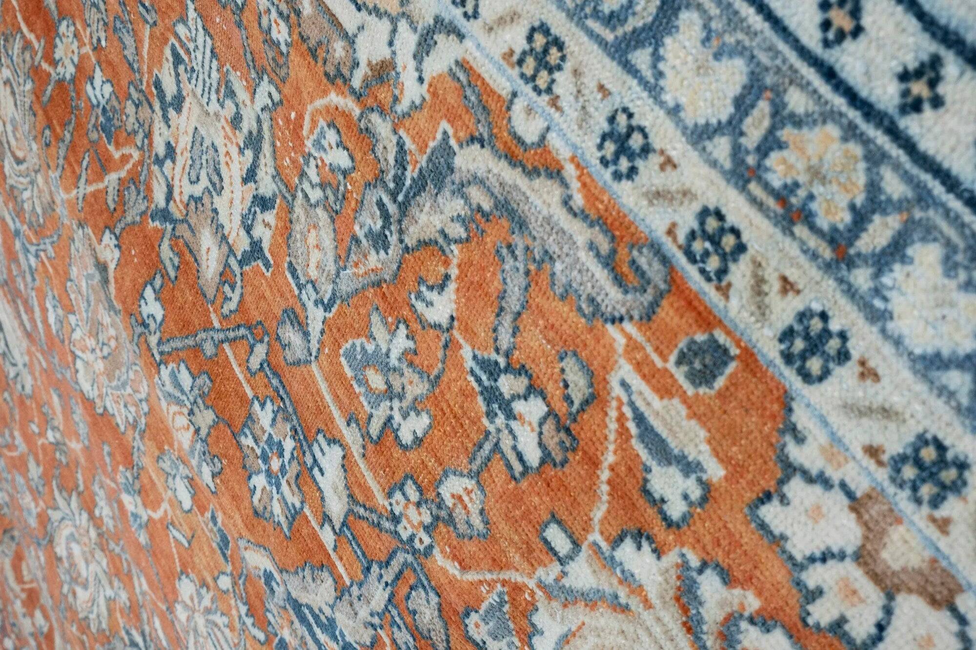 Vintage handmade Turkish rug 265x360 cm