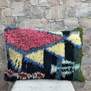 Magnifique coussin Kilim berbère vintage du Maroc