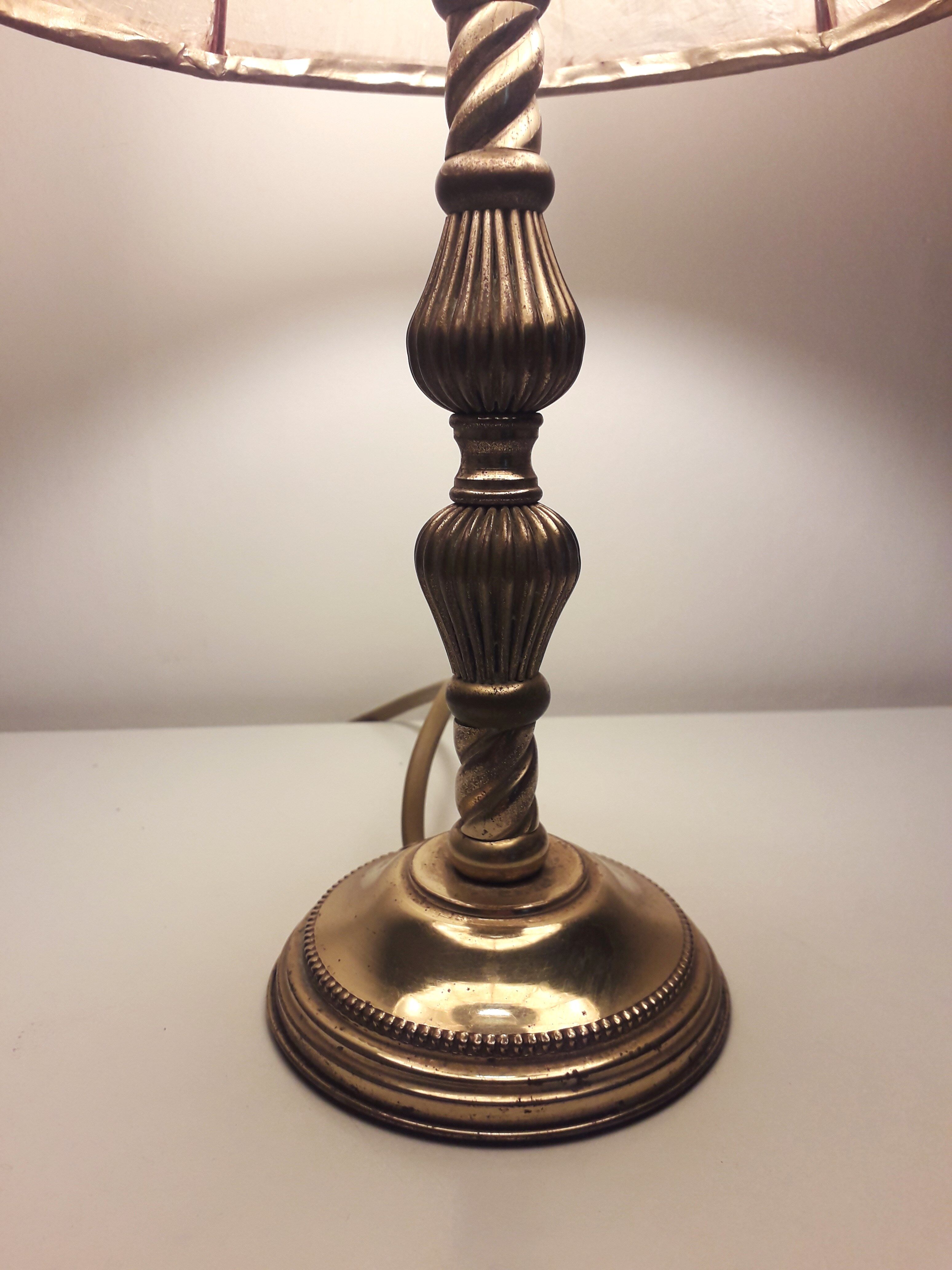 Lampe à poser / chevet - Pied laiton. 1960