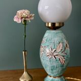 Lampe vintage en céramique et opaline blanche.
